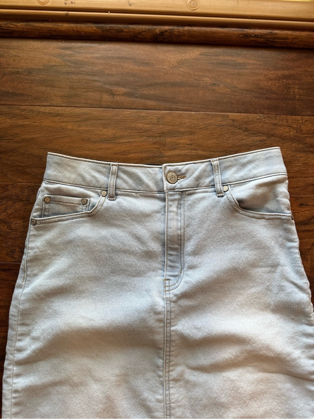 Catos - knee length skirt - light wash - Picture 2 of 5